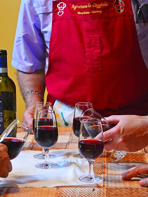 Sommelier's Explanations