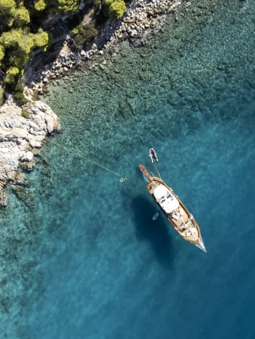 private bay aerial