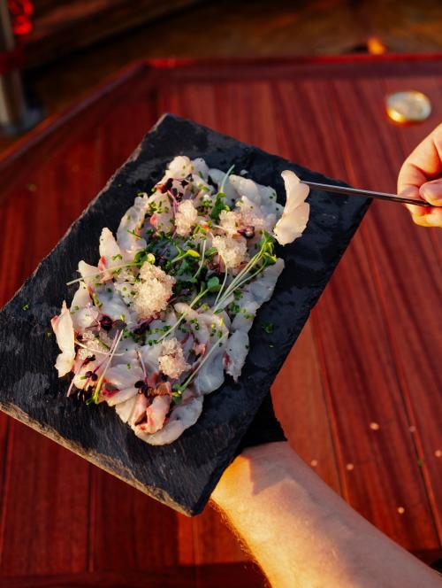 Extra: Chef Menu on Board