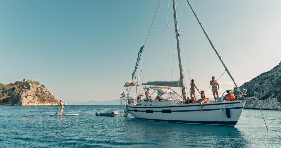 Half Day Sailing Cruise with Local Treats • Private