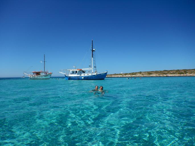 PRIVATE BLUE LAGOON-HOLED CAVE-PISO LIVADI PAROS