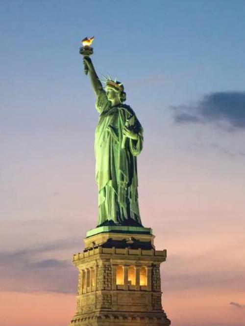 FIFA 26 - Watch the Match and Lady Liberty