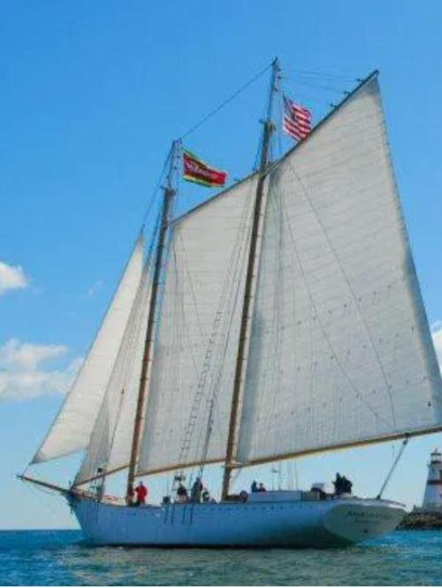 Halie & Matthew - Now Underway in NY Harbor