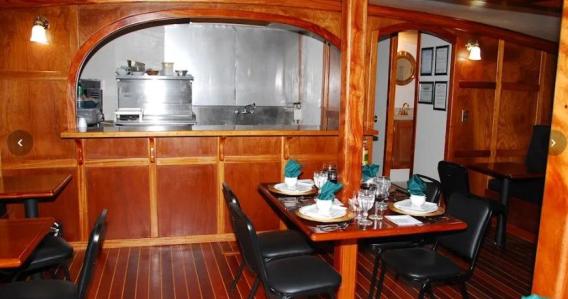 Public Schooner Sail (Sunset) – Statue of Liberty & Skyline Cruise (90 Minutes) 