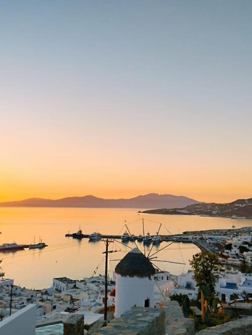 Sunset in Mykonos Town-Mykonos Sunset Private Tour