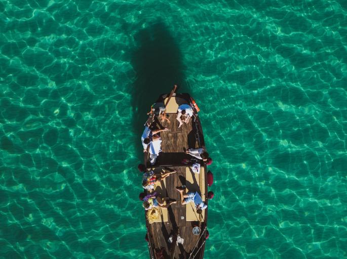 Cagliari: Tour della sella del diavolo  con Snorkeling, Aperitivo e Tappe Bagno