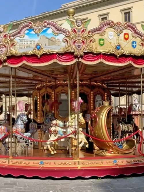 Carousel in Piazza della Repubblica