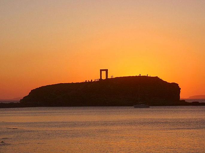 Monohull | Semi-Private Sunset Cruise